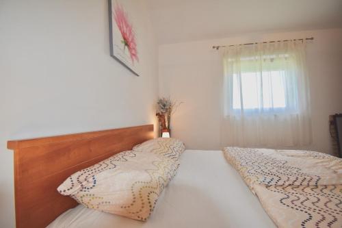  Comfortable apartment near the Hidrobaza beach, Pension in Štinjan