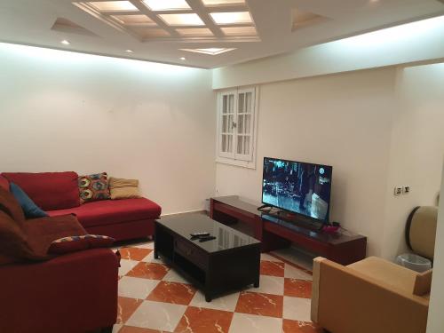 Khaled Ibn Al Waleed Apartment by Alexander the Great Hotel