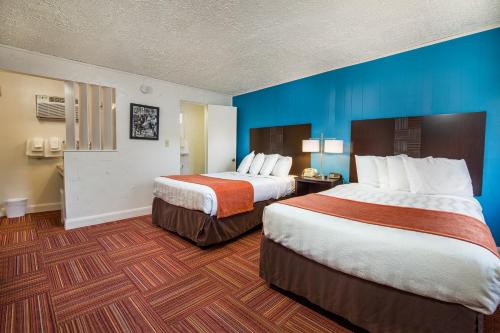Queen Room with Two Queen Beds