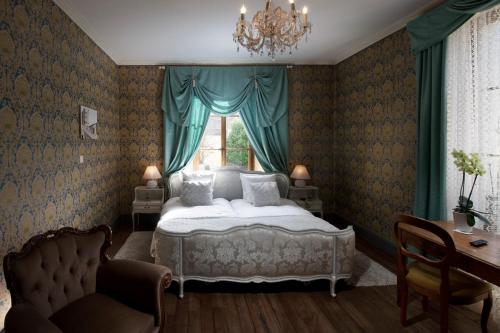 Au Vieux Manoir - main image