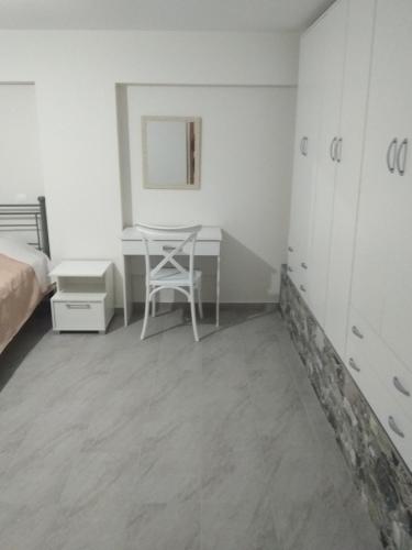  Vassiliki Limnos in Áyios Dhimítrios