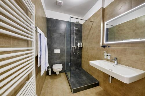 Aapartamentoos Room Type - Apartment with Shower