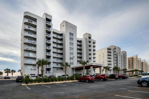 Three-Bedroom Apartment image 10