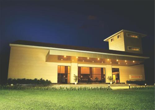 The Retreat Hotel & Convention Centre