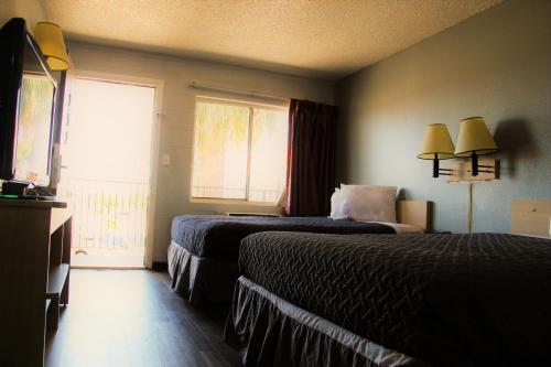 Minsk Hotels - Extended Stay, I-10 Tucson Airport