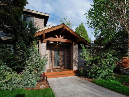 860 Golden Pheasant Drive Townhouse - image 8