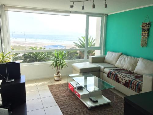 Departamento Marserena frente al mar