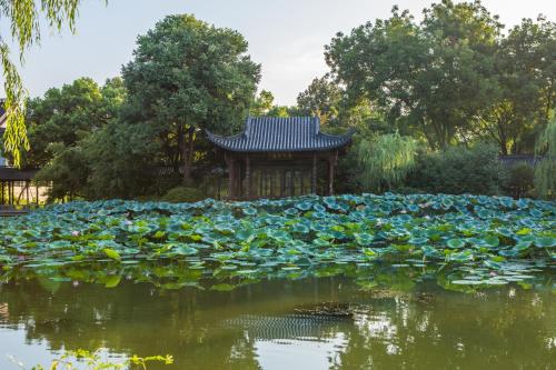 West Lake State Guest House