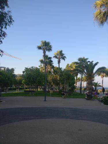 Hawaii Royal Gardens