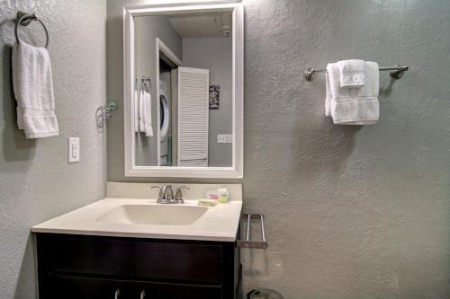 Mustang Island Beach Club Condo - image 7
