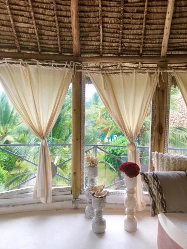 設施, Fortamu Twiga-House in 華塔木