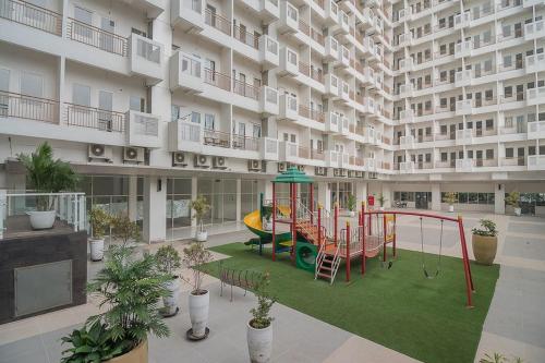 RedDoorz Apartment @ Sentul Tower