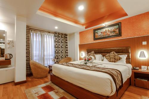 room detail thumbnail 1