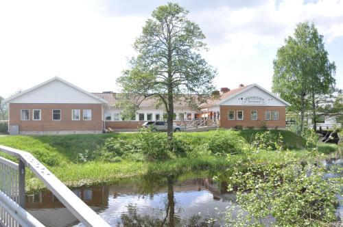 . Spångholmen Bed & Breakfast AB