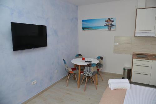 Helada Apartments - image 5