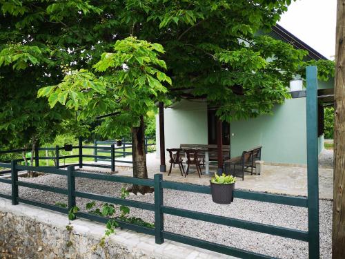 Almond Yard