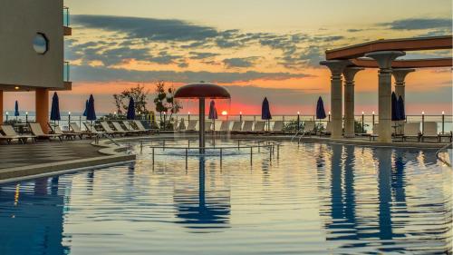 Astera Hotel & Spa with FREE PRIVATE BEACH, Golden Sands