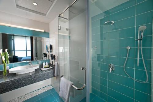 S Hotel Bahrain Room Type - Family Suite