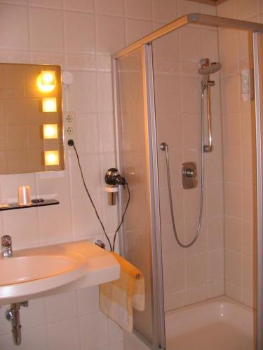 Landguthotel-Barbarossa-Garni - image 5