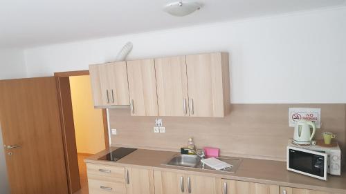 One-Bedroom Apartment (2 Adults)