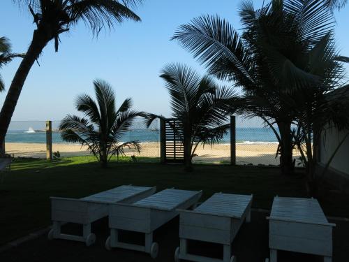 Villa Beach Road Ambalangoda