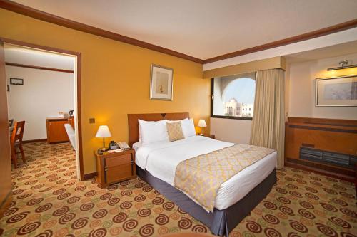 Ramada by Wyndham Bahrain Room Type - Junior King Suite - Smoking