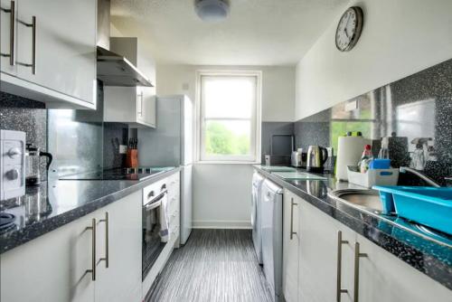 Charming 1 Bed Apartment with Castle View, Edinburgh (Foto 4)