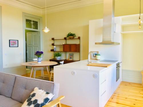  1bedroom apartment with an exclusive design in Porto