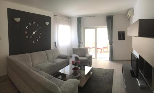 Apartment Nima Orebic
