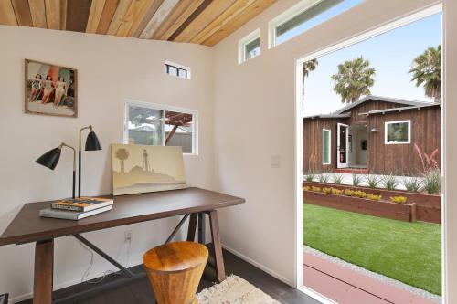 Ocean Beach Luxury - main image