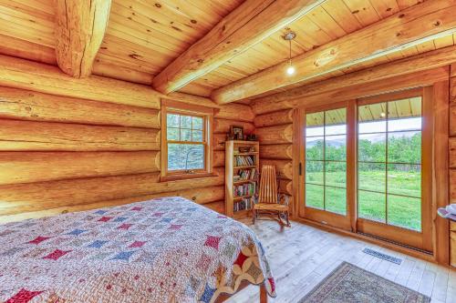 Eaglet Log Home - image 9