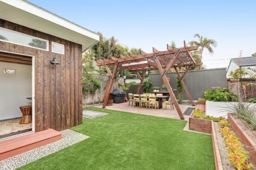 Ocean Beach Luxury - image 9