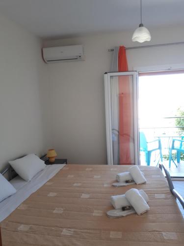  Niovi Apartments in Kavos