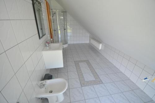 Dom Goscinny Pod Zaglami