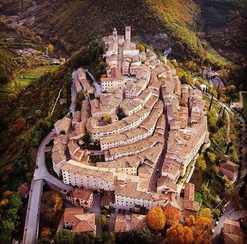 Alba dei Due Soli B&B - Accommodation - Nocera Umbra