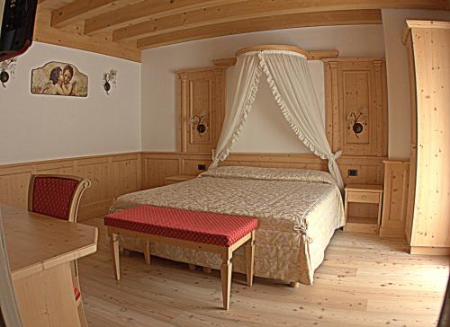 Superior Double or Twin Room with Terrace