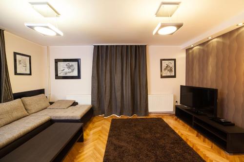 Apartments Neivado - image 2