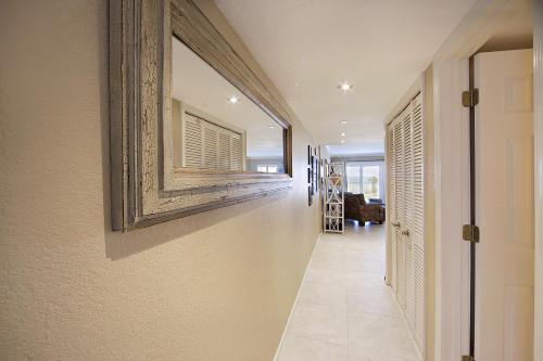 Holiday Surf & Racquet Club 316 - image 2