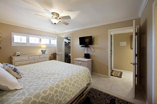 Holiday Surf & Racquet Club 316 - image 7