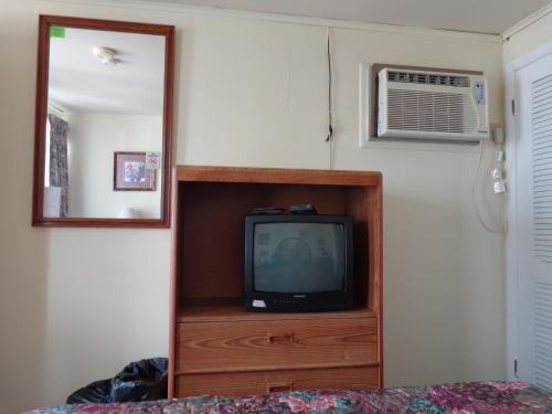Fountain Motel – Wildwood, NJ