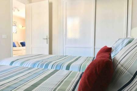 Apartamento AGUAZUL Puerto del Carmen — Hotel in Lanzarote