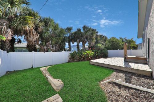 212 Beach Getaway - image 8