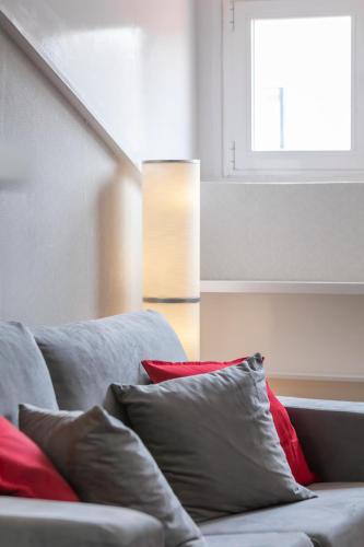 Rentalis Gran Vía Luna - image 7