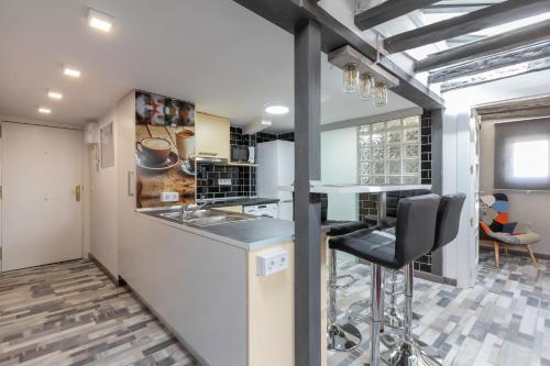 Rentalis Gran Vía Luna - image 9