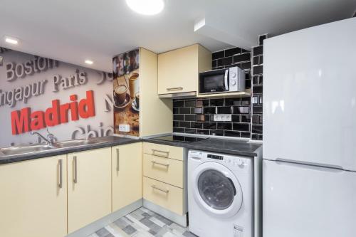 Rentalis Gran Vía Luna - image 5