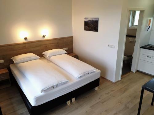 Hvammból Guesthouse - image 5