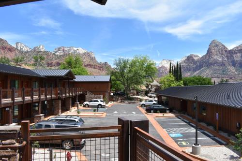 Zion Canyon Lodge