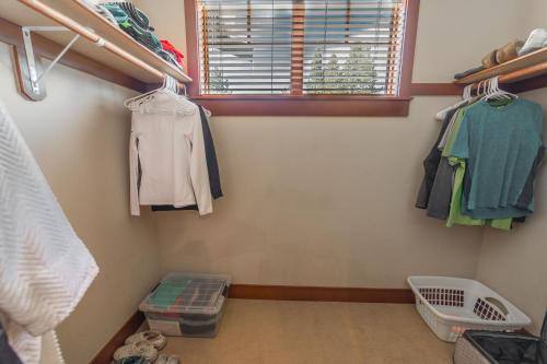 Timbers 1 Apartment - image 9