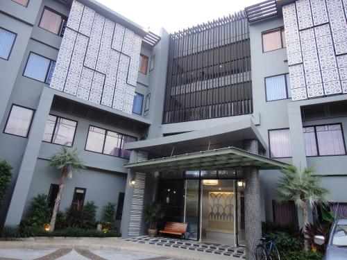 外観, ディナル ロッジ (Dinar Lodge) in スリン