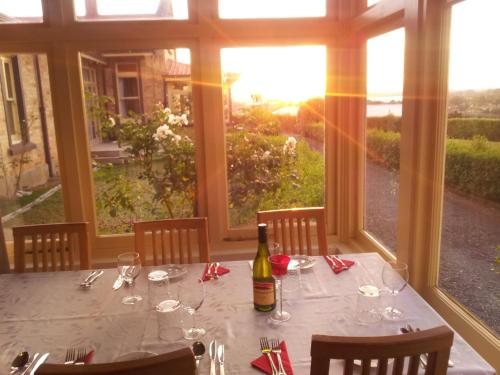 Restoran, Manor Views in Huntly